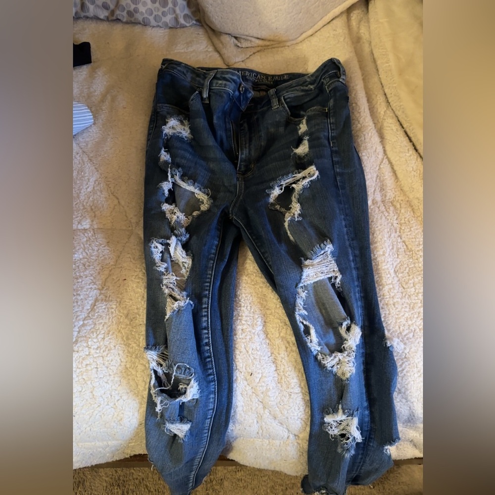 American Eagle ripped jeans